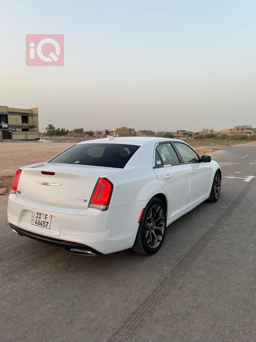 کرایسلەر 300